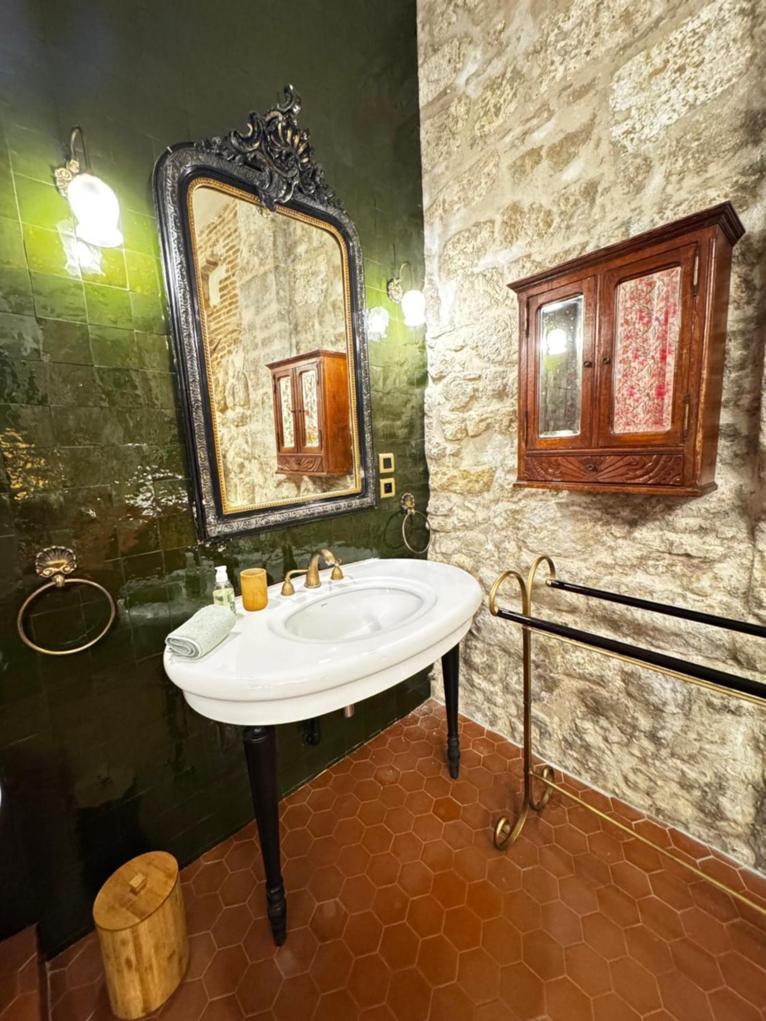L'Heure Bleue - Charme Et Histoire Au Coeur D'Avignon Apartment Exterior photo